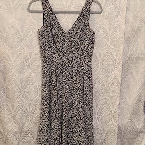 Ann Taylor V-Neck Casual Dress - Sz 2
